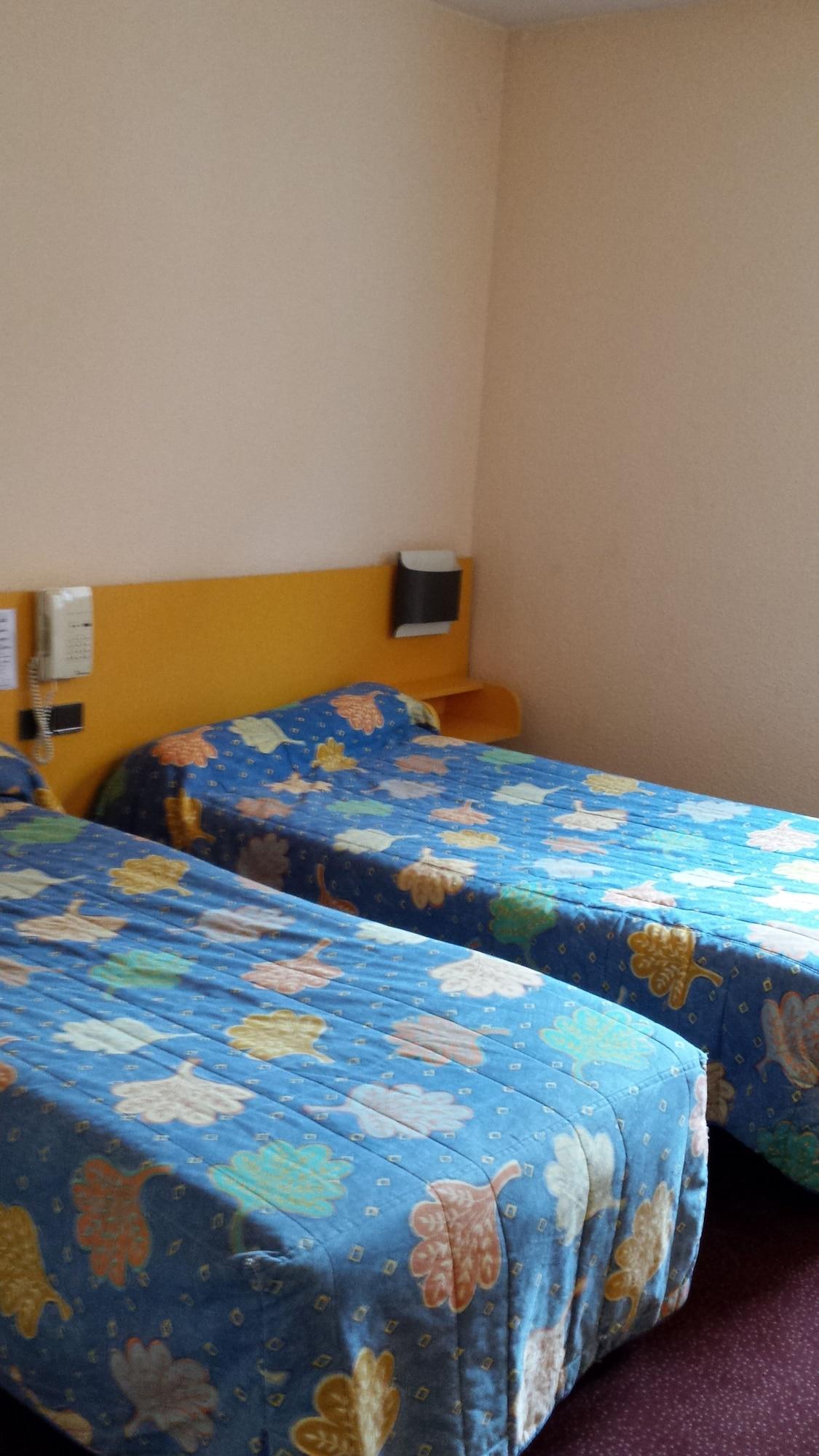 Hotel Estival Arriel Лурд Екстериор снимка