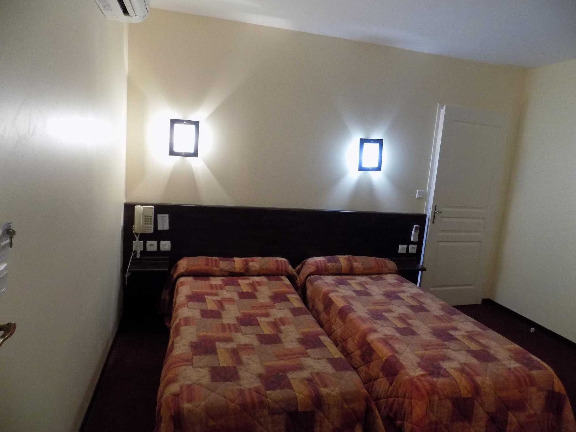Hotel Estival Arriel Лурд Екстериор снимка