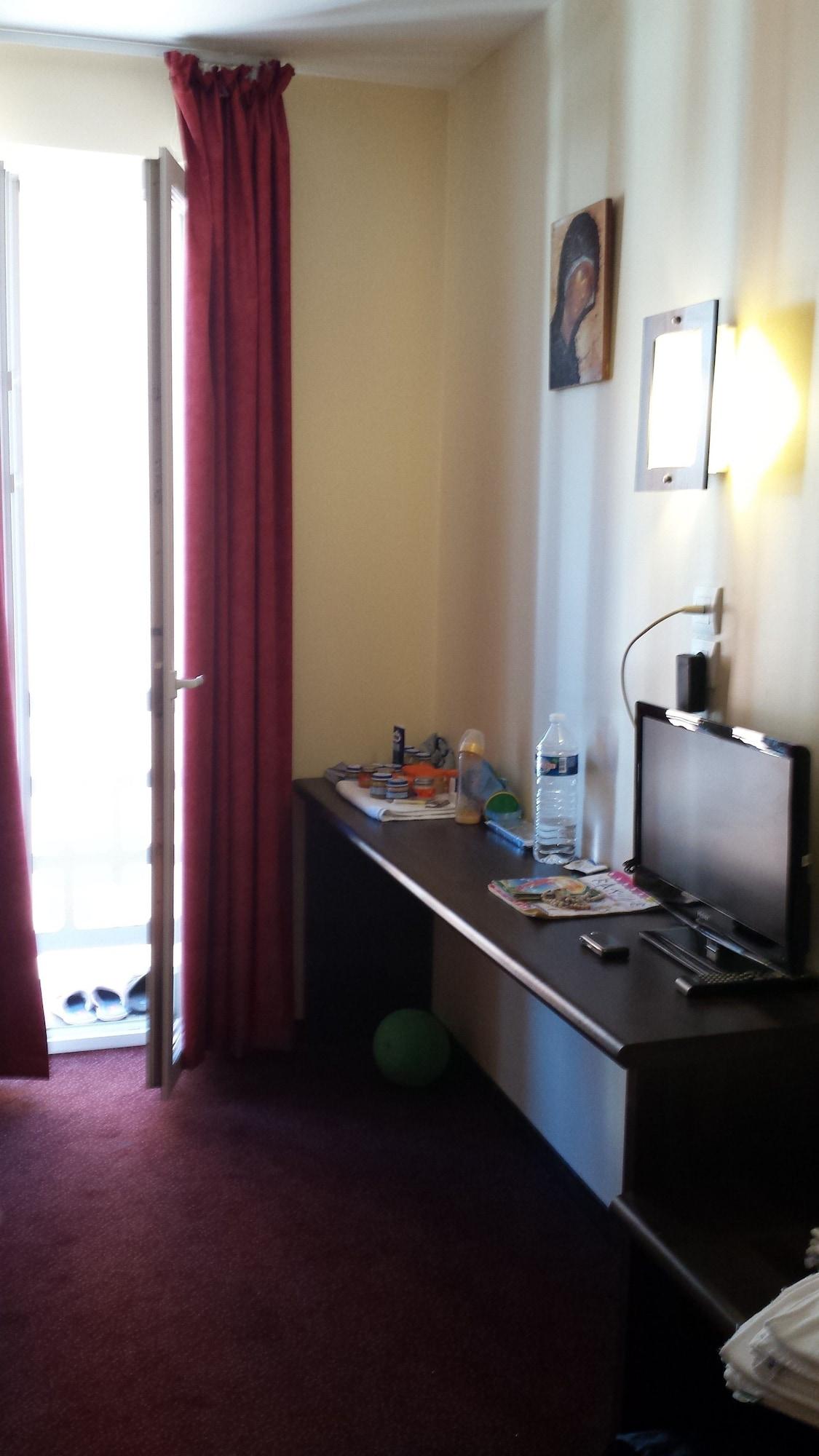 Hotel Estival Arriel Лурд Екстериор снимка