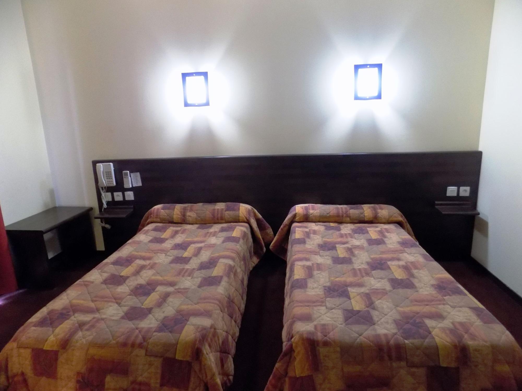 Hotel Estival Arriel Лурд Екстериор снимка